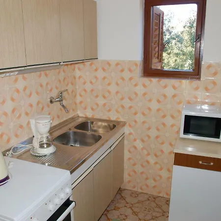Mirja - 100m From The & Parking Apartment Trogir